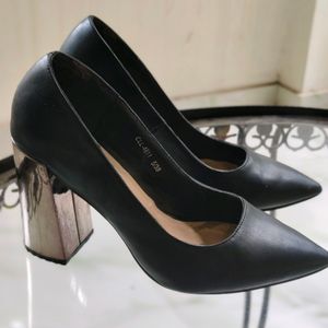 Carlton London Block Heels