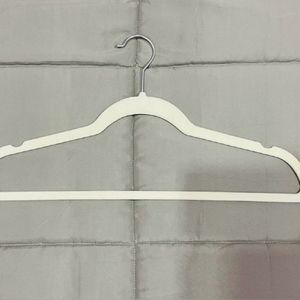 15-PackAmazon Basics Velvet Suit15Hangers,