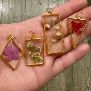 Resin Floral Pendants