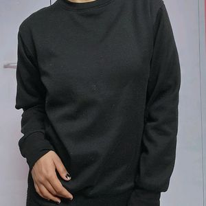 Black Sweatshirt