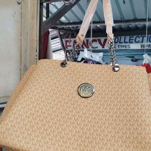 Hand Bag Imported Fix Rate