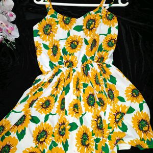 Women Backless mini dress with Sunflower Print