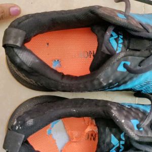 Good Condition Used Badminton Shoes