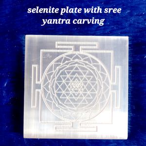 Selenite Plate With Shri Yantra Carving