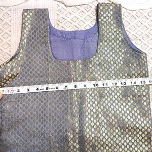 🆕️ Grey Brocade Silk Sleeveless Kurta