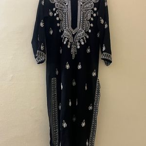 Black Chiffon Kurta With White Thread Work