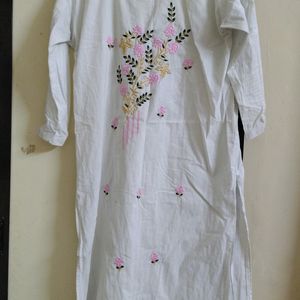 White Kurthi