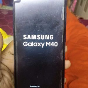 Samsung M40 128gb