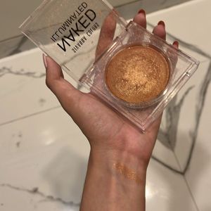 Sivanna colors naked illuminated Highlighter- Gold