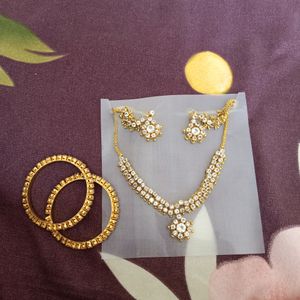 Neckless Set