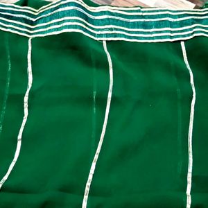 Green Gota Patti Saree No Blouse New Condition