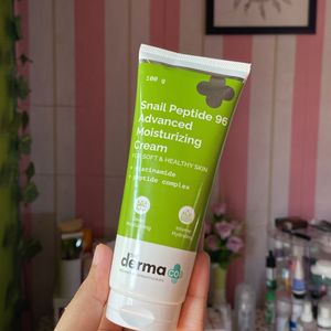 The Derma Co Snail Peptide Moisturizing Cream