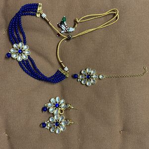 A Choker Set