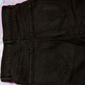 BRANDED HIGH WAIST JEANS