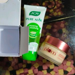 Plum Saffron nd Kumkumadi Moisturizer& Pure Alov G