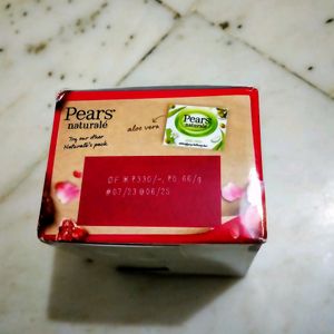 Pears Natural Soaps Pack Of 4