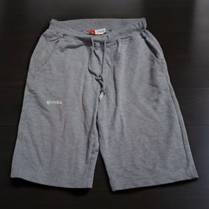 🇦🇮Invictus Men Grey Solid Shorts