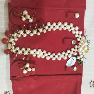 Jewellery Set With Cover