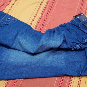 Blue Denim Capri With Knee Belt