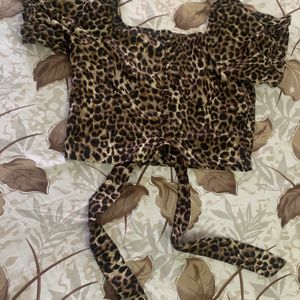 Very Pretty Leopard print Crop Top