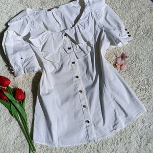 Korean Fitted Vintage Style White Top🎀