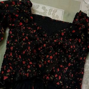 Black Crop Top With Red Flowers Free Size