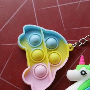 5 Keychains Set