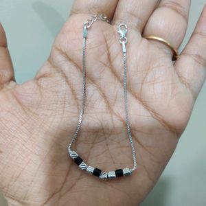 92.5 Silver Dainty Bracelet With Black Beads