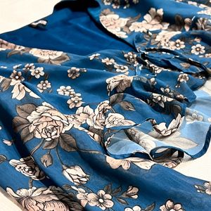 Women Blue Floral Top