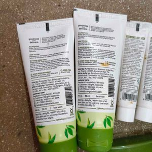 Combo Of Plum Green Tea Skincare Items Kit