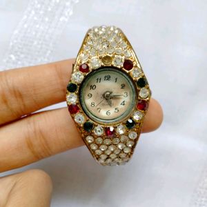 VINTAGE WATCH ANTIQUE