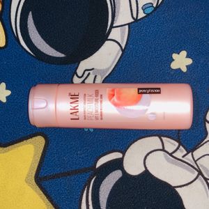 Lakme Peach Milk Moisturiser