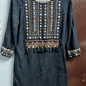 Mango Branded Tunic Top (Bust : 32,34,36)