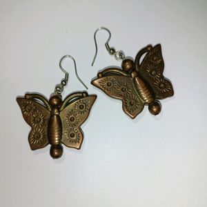 Beautiful Golden Butterfly Earnings