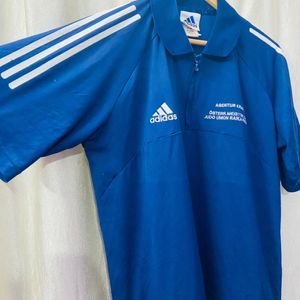 Adidas Zip T-shirt 👕 Collar