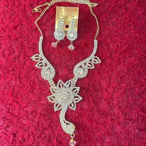 Elegant Jewellery Set