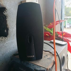 Home theatre/ 1 Big Speaker And SmallSpeakers Sale