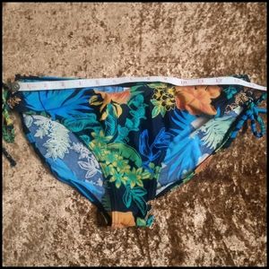 Floral Bikni Bottom