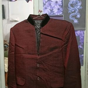 Maroon Colour Dashing Suit