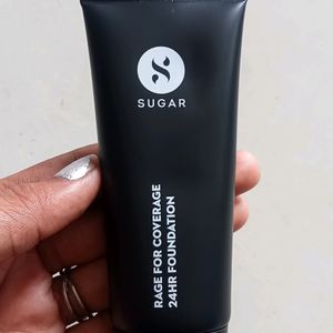 Prize Drop 🎉 New Sugar Liquid Foundation