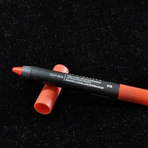 KISS PROOF POWDERY MATTE SOFT LIPSTICK CRAYON