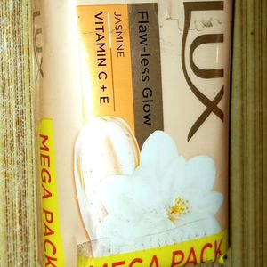 Lux Flaw - Less Glow Jasmine Vitamin C+E