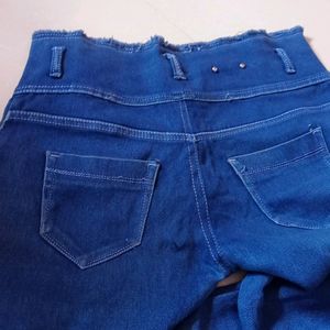 Ankle length Navy Blue Jeans