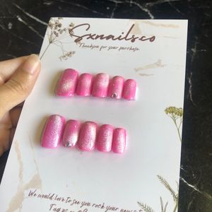 Reusable sparkling pink galaxy cateye presson nail