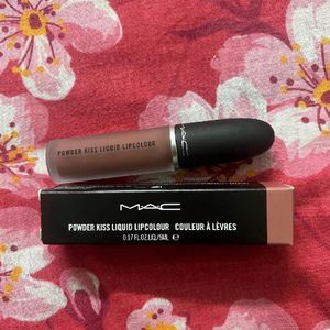 MAC Powder Kiss Liquid Lipstick "Date-Maker"