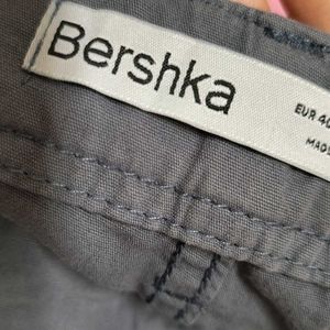 BERSHKA CARGO PANTS