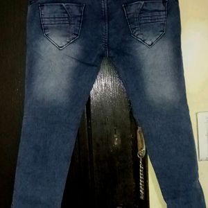 Stylish Faded Denim Skinny Jeans