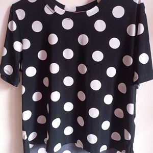 Thrift Polka dots round neck T Shirt.