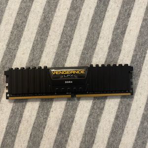 Corsair Vengeance LPX 16GB DDR4 RAM