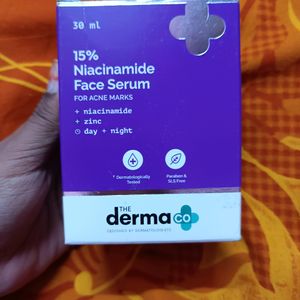 The Derma Co. Serum